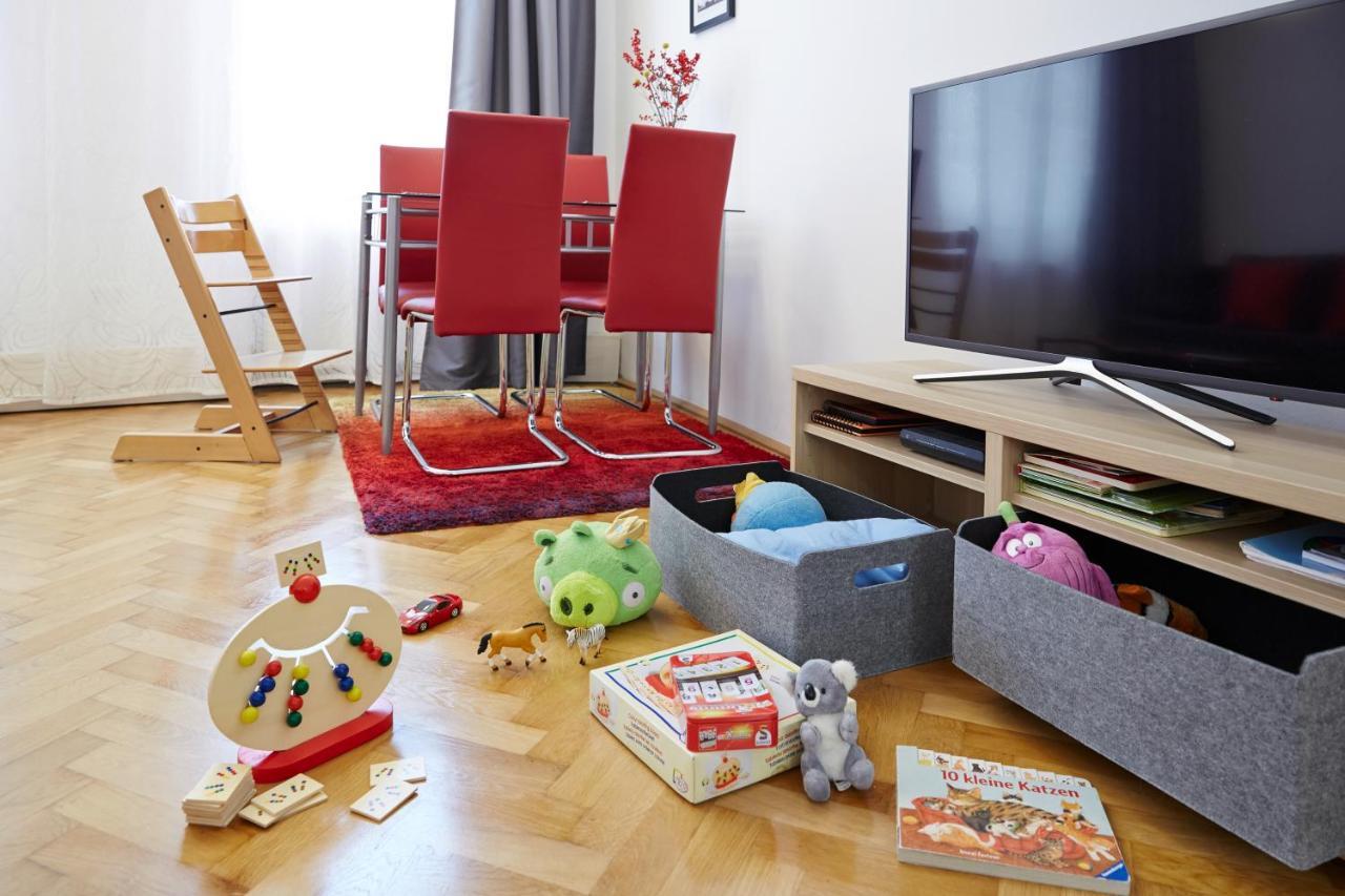 Stadthalle - Familycityapartment Wina Bagian luar foto